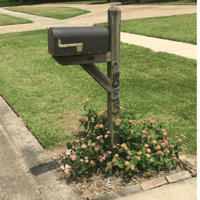 End Cracking of Round Posts